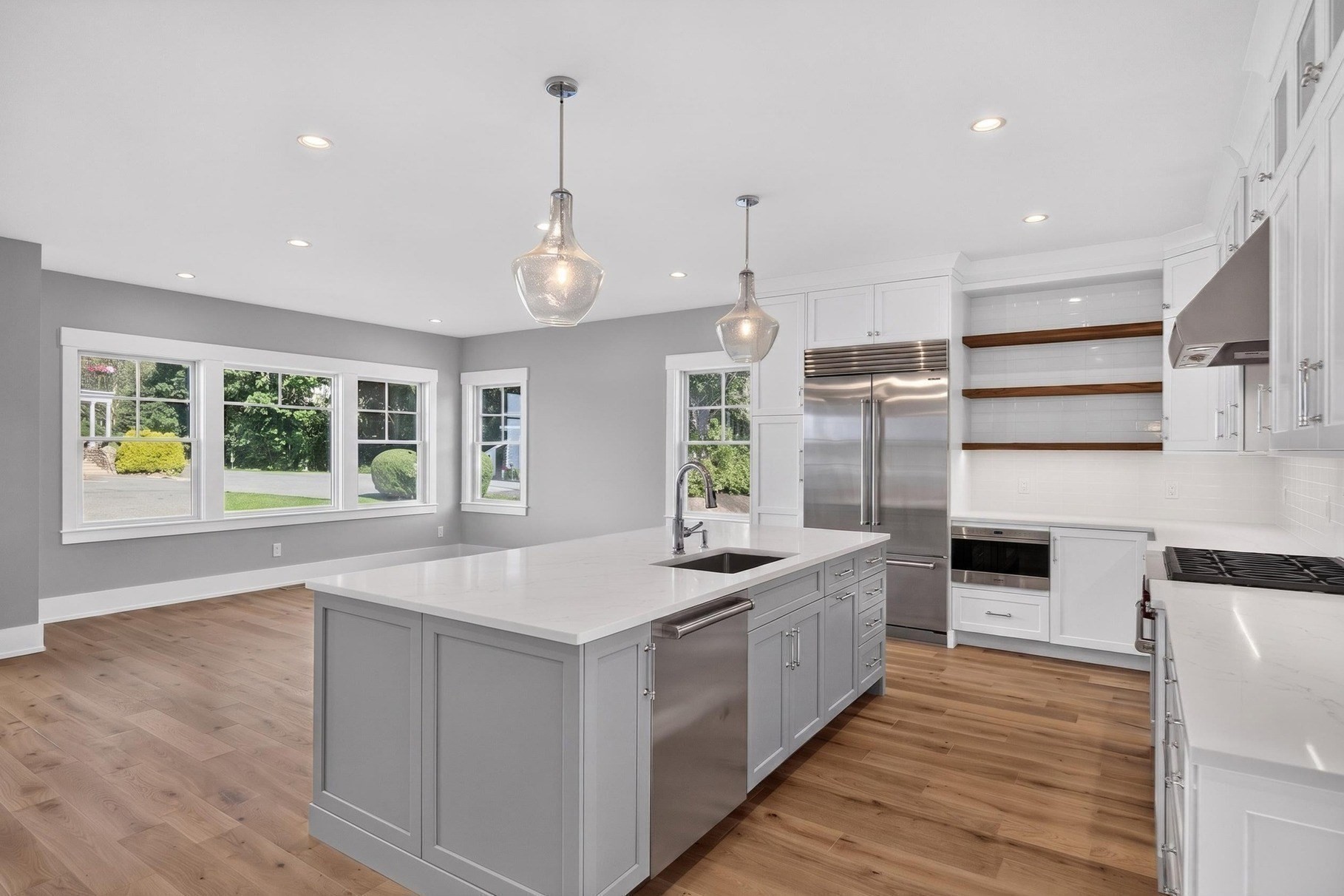 533 Woods Hole Road # B102 Property Photo 6
