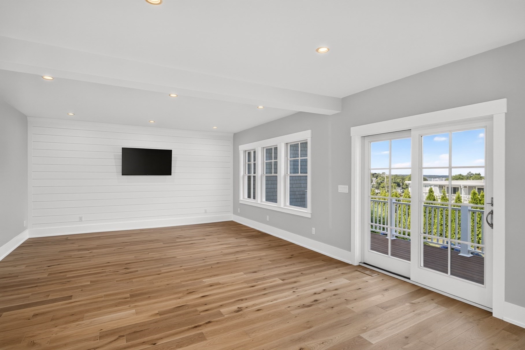 533 Woods Hole Road # B102 Property Photo 9