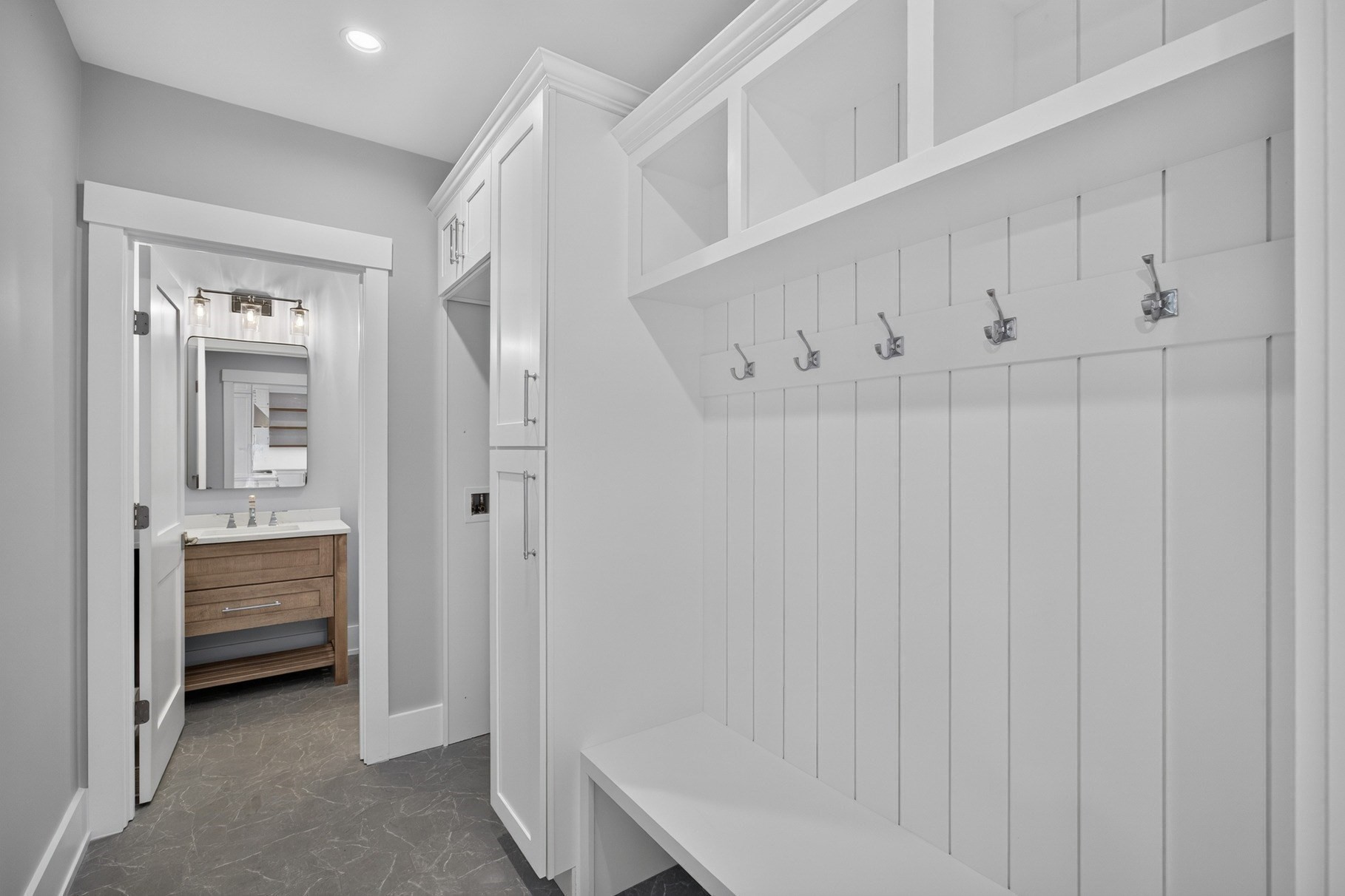 533 Woods Hole Road # B102 Property Photo 12