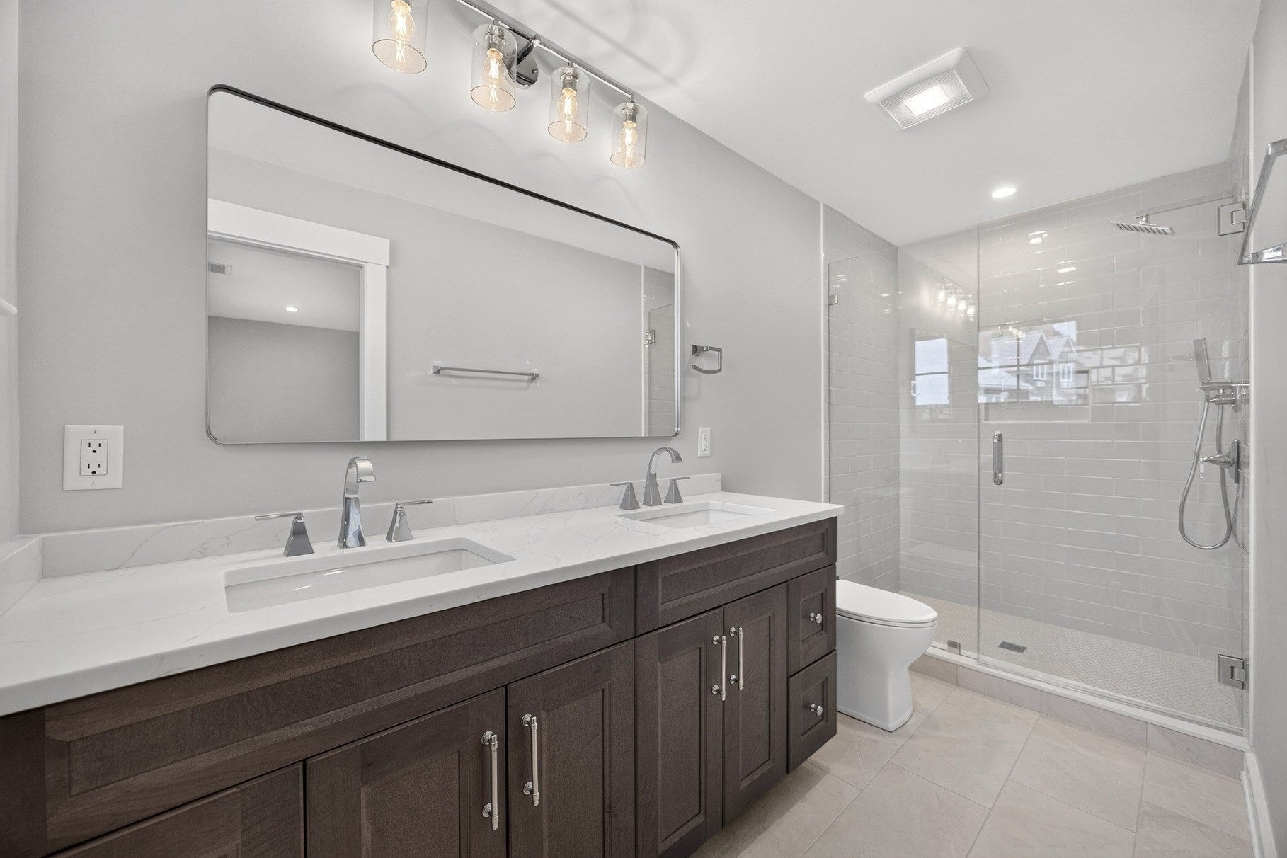 533 Woods Hole Road # B102 Property Photo 23