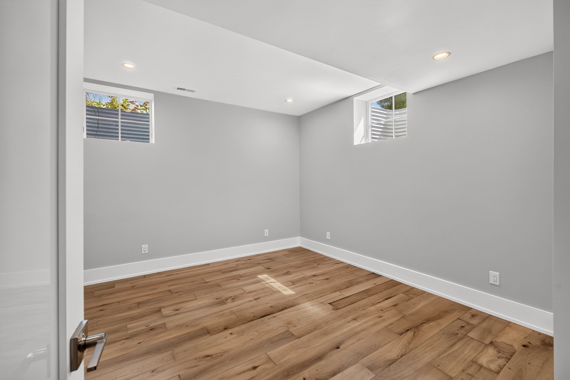 533 Woods Hole Road # B102 Property Photo 31