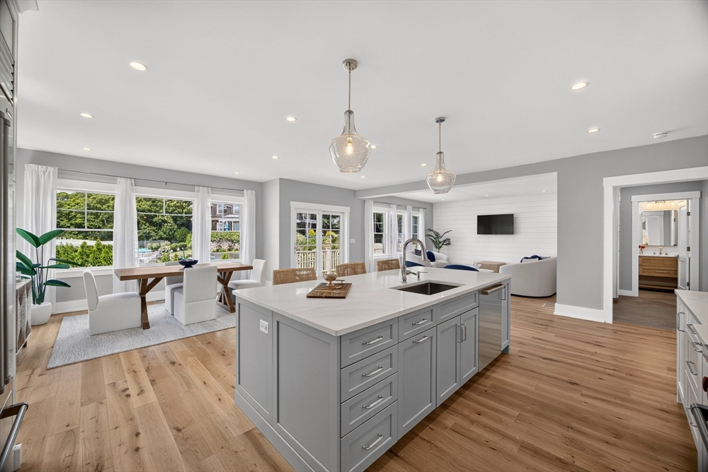 533 Woods Hole Road # B101 Property Photo 7