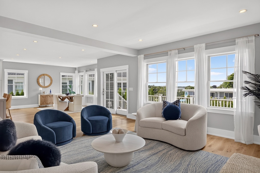 533 Woods Hole Road # B101 Property Photo 11