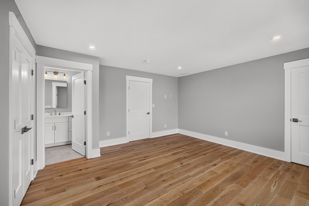 533 Woods Hole Road # B101 Property Photo 20