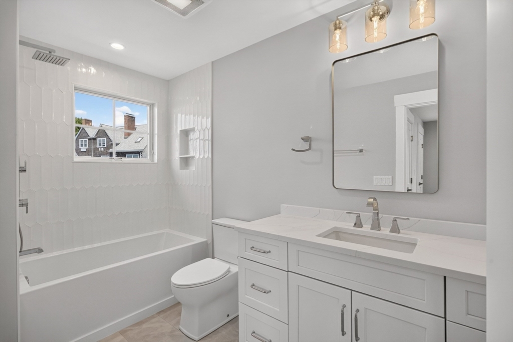 533 Woods Hole Road # B101 Property Photo 21