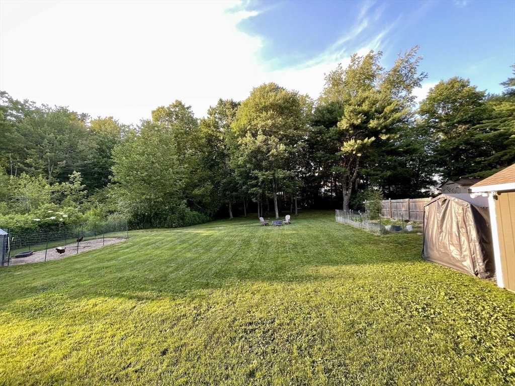 477 Clark St Property Photo 27