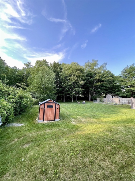 477 Clark St Property Photo 28