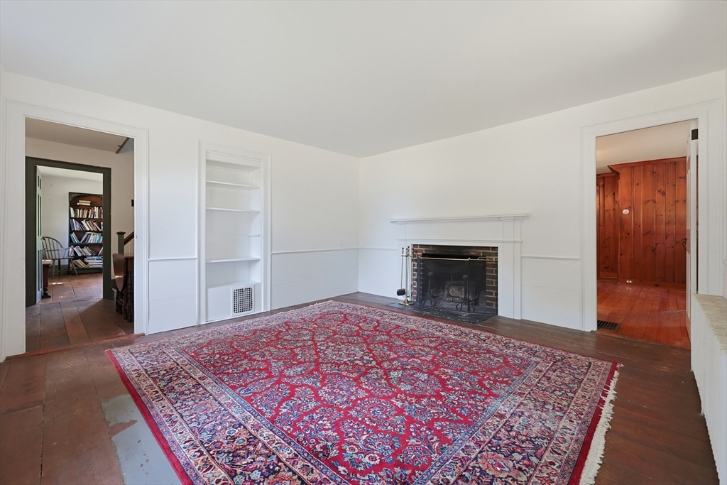 430 Franklin St. Property Photo 6