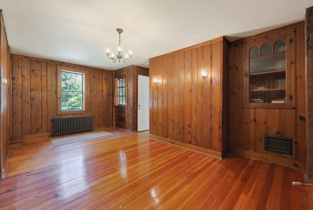 430 Franklin St. Property Photo 15
