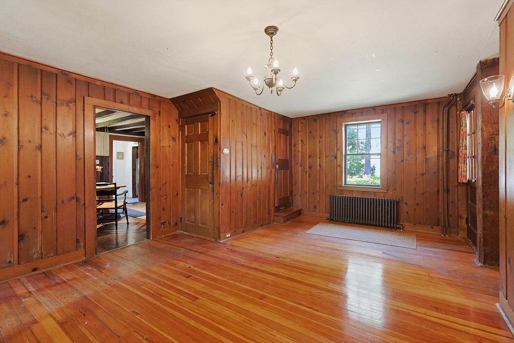 430 Franklin St. Property Photo 17