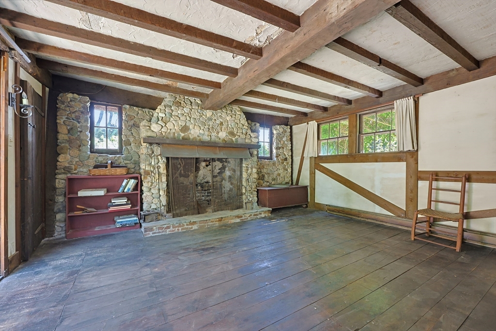 430 Franklin St. Property Photo 24