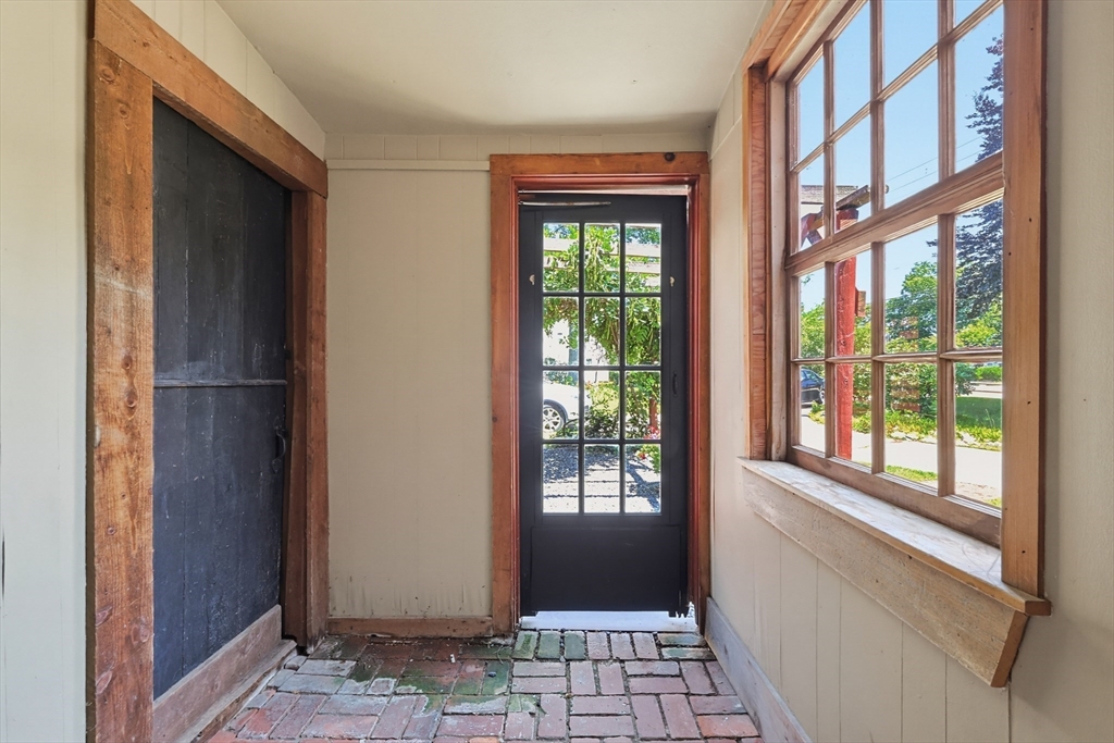430 Franklin St. Property Photo 32