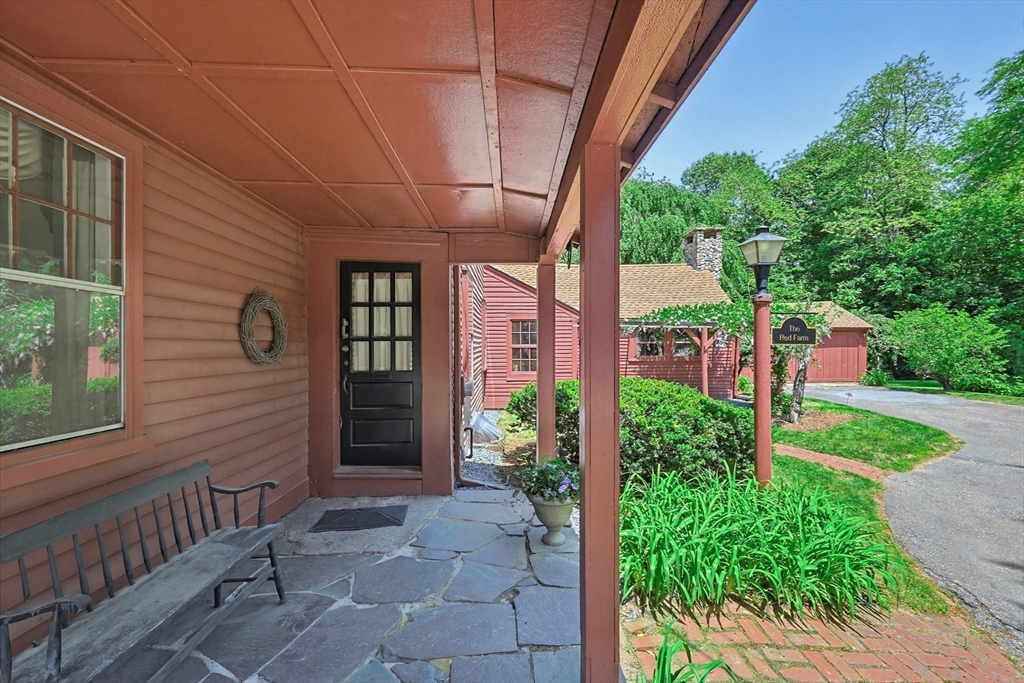 430 Franklin St. Property Photo 33