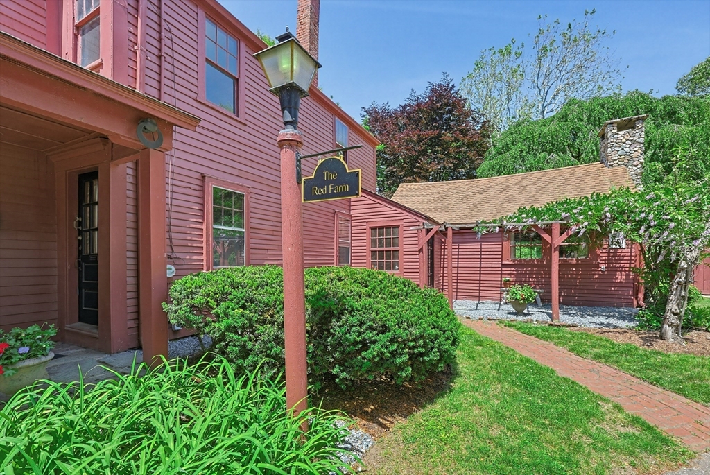 430 Franklin St. Property Photo 35