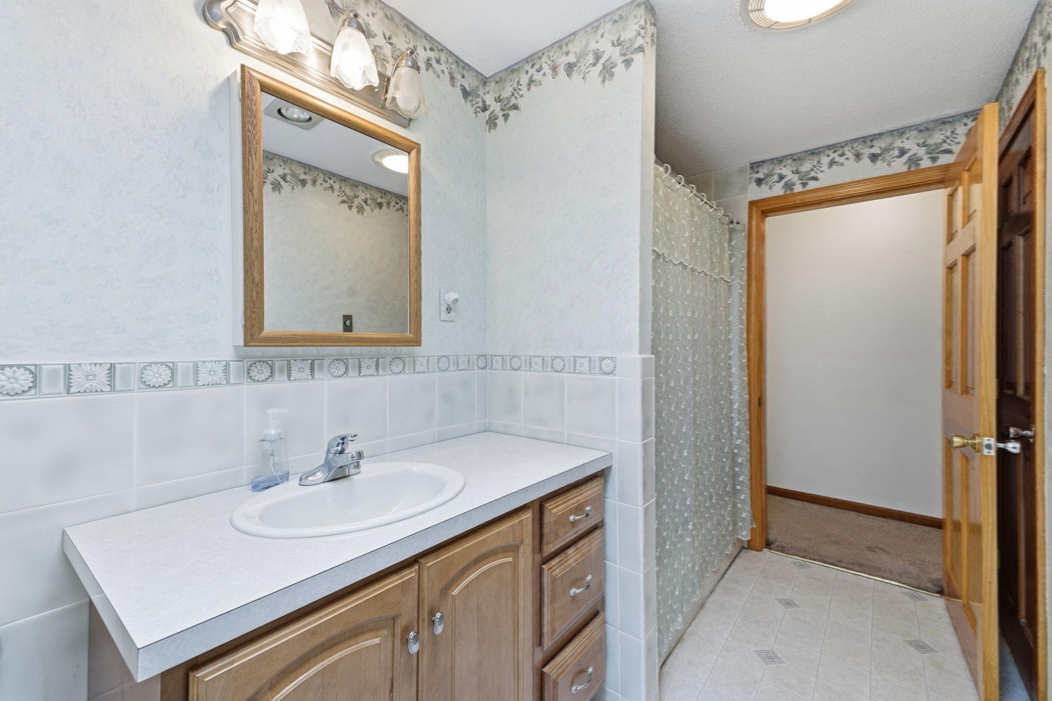 47 Collins Rd Property Photo 21