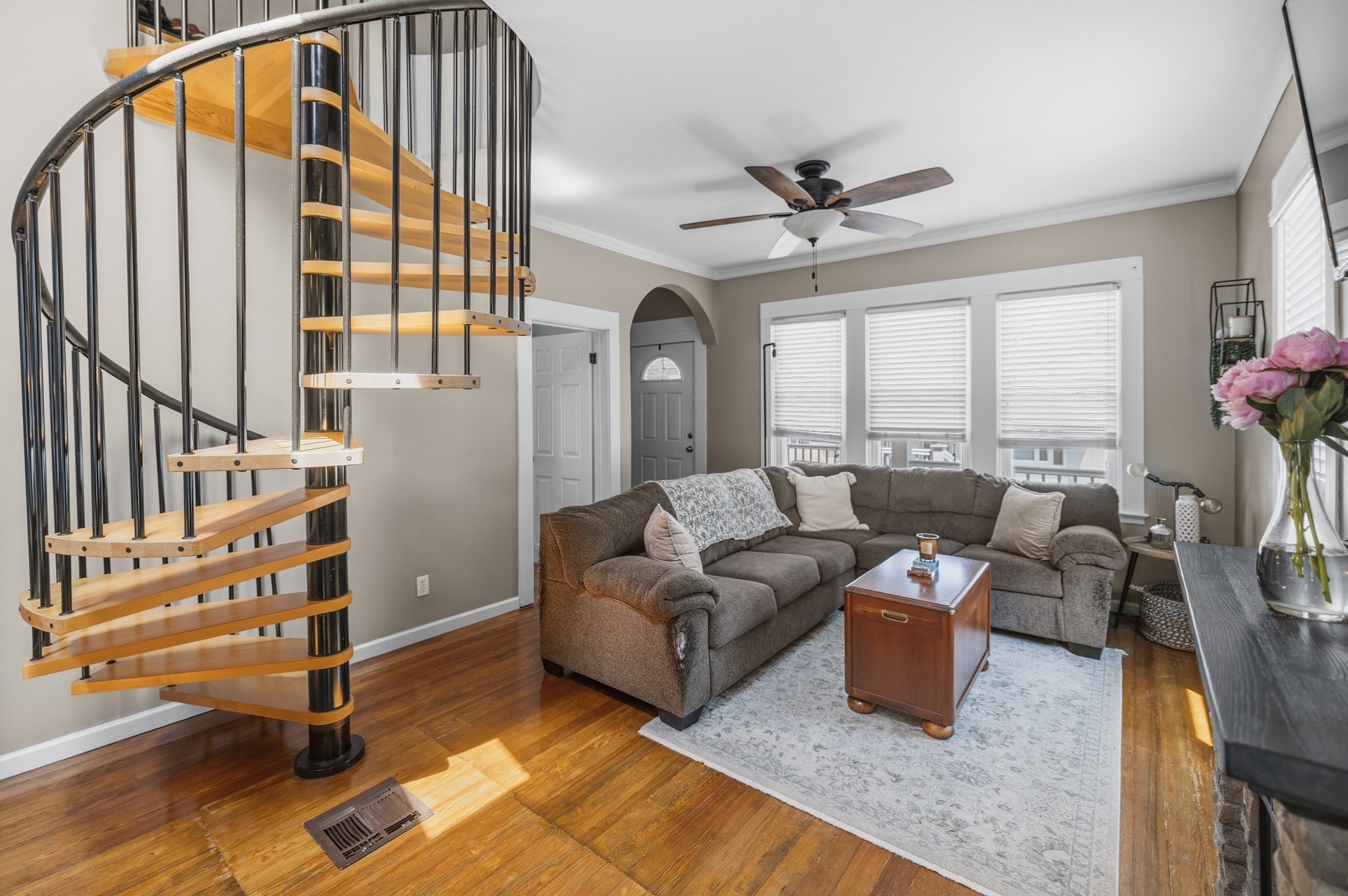 109 Stephen St Property Photo 12