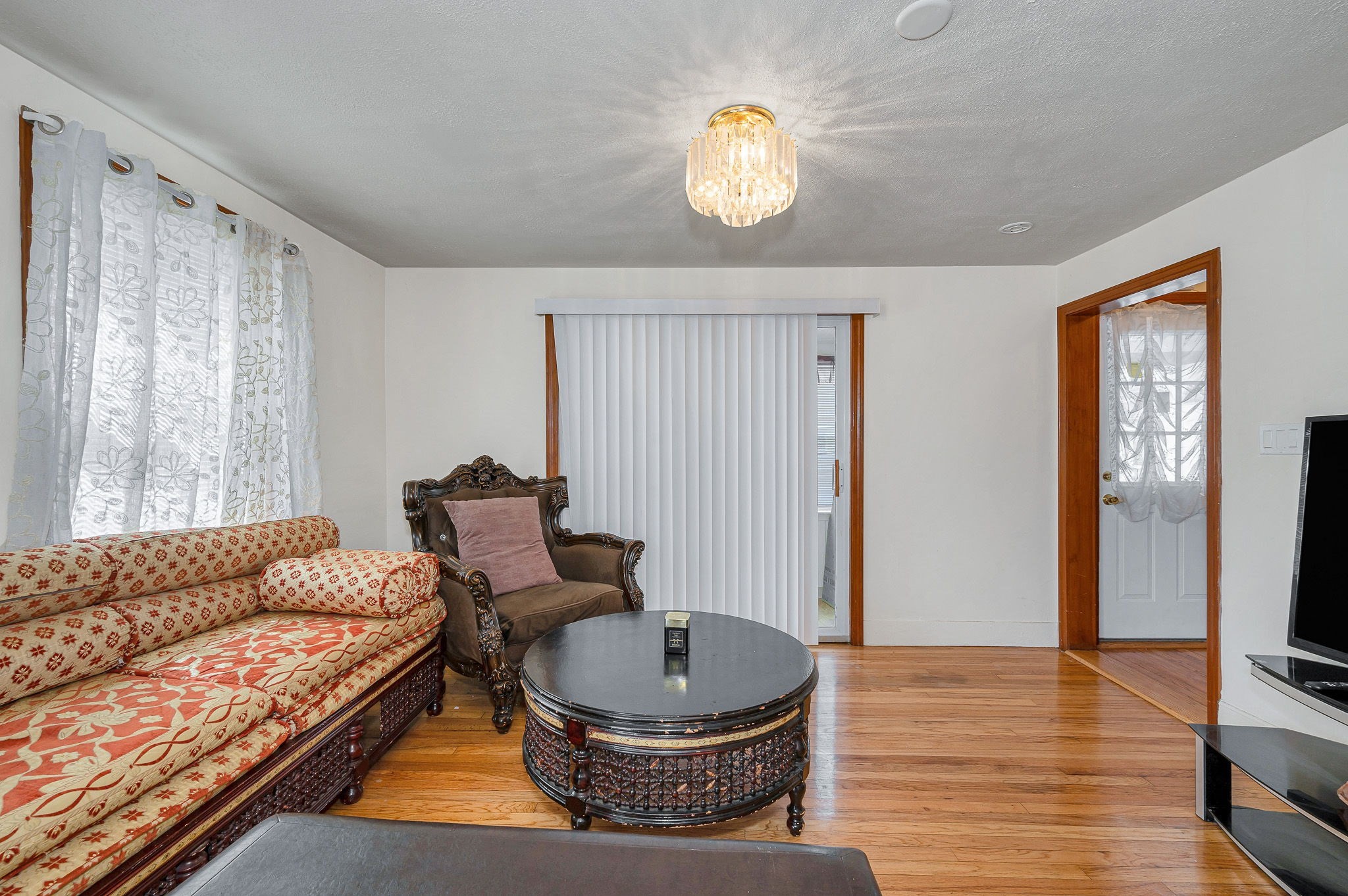 67 Neponset St Property Photo 4
