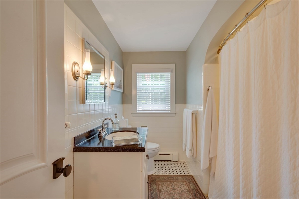 70 Berwick Pl Property Photo 30