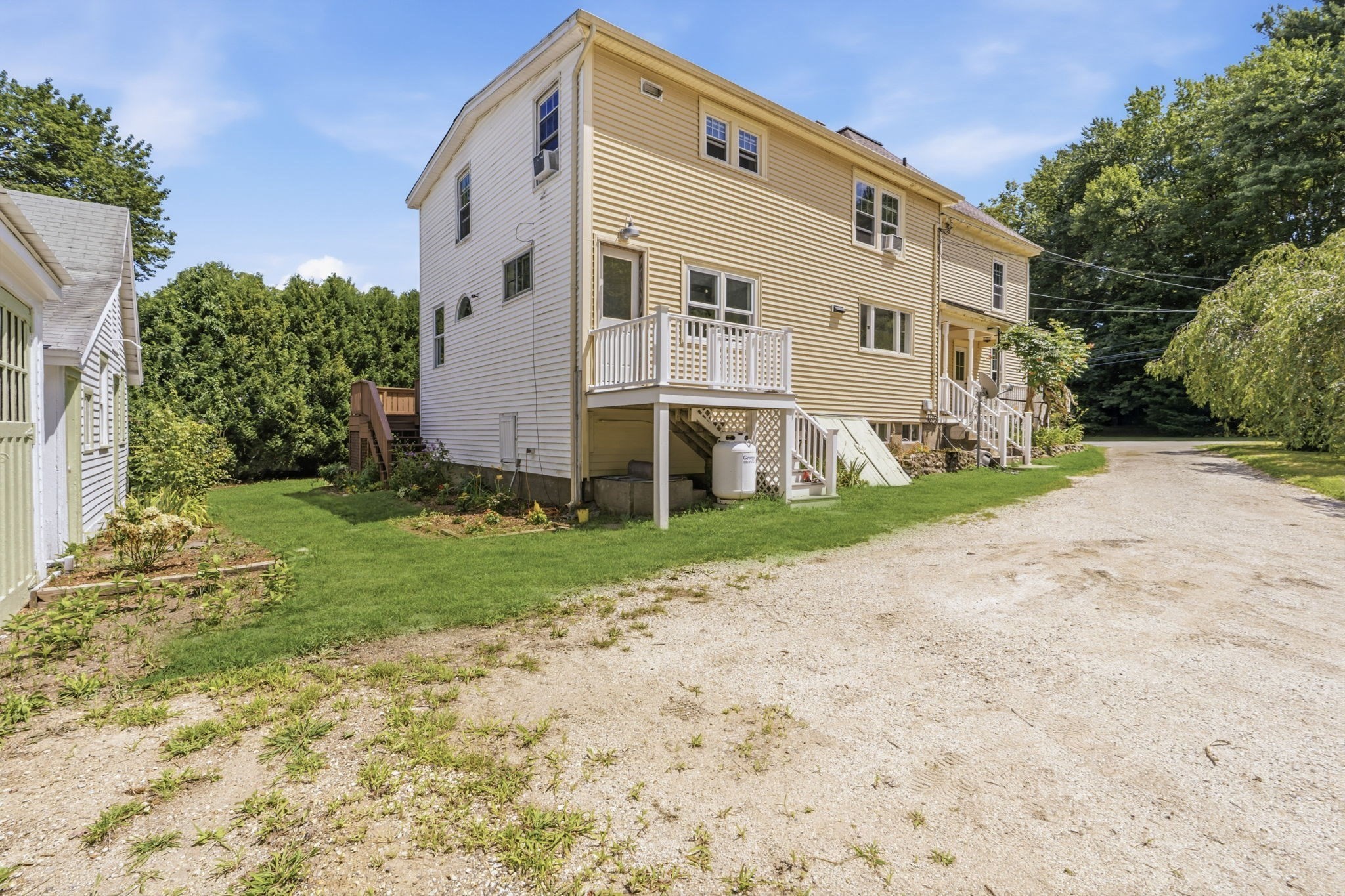 417 Westhampton Rd Property Photo 29