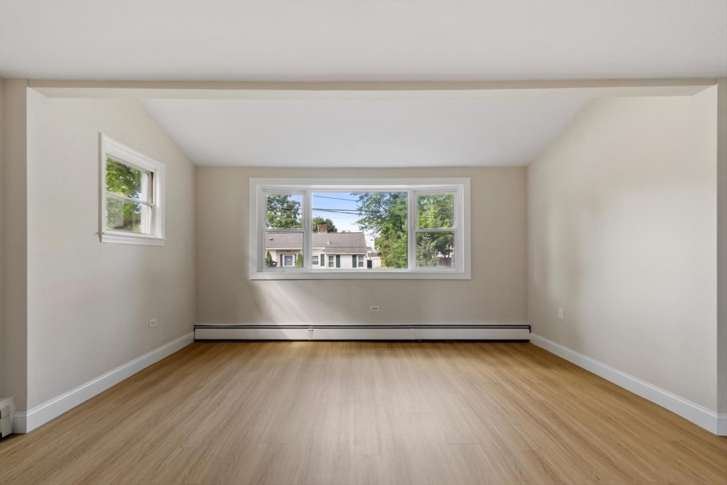 30 Hooper Rd Property Photo 6