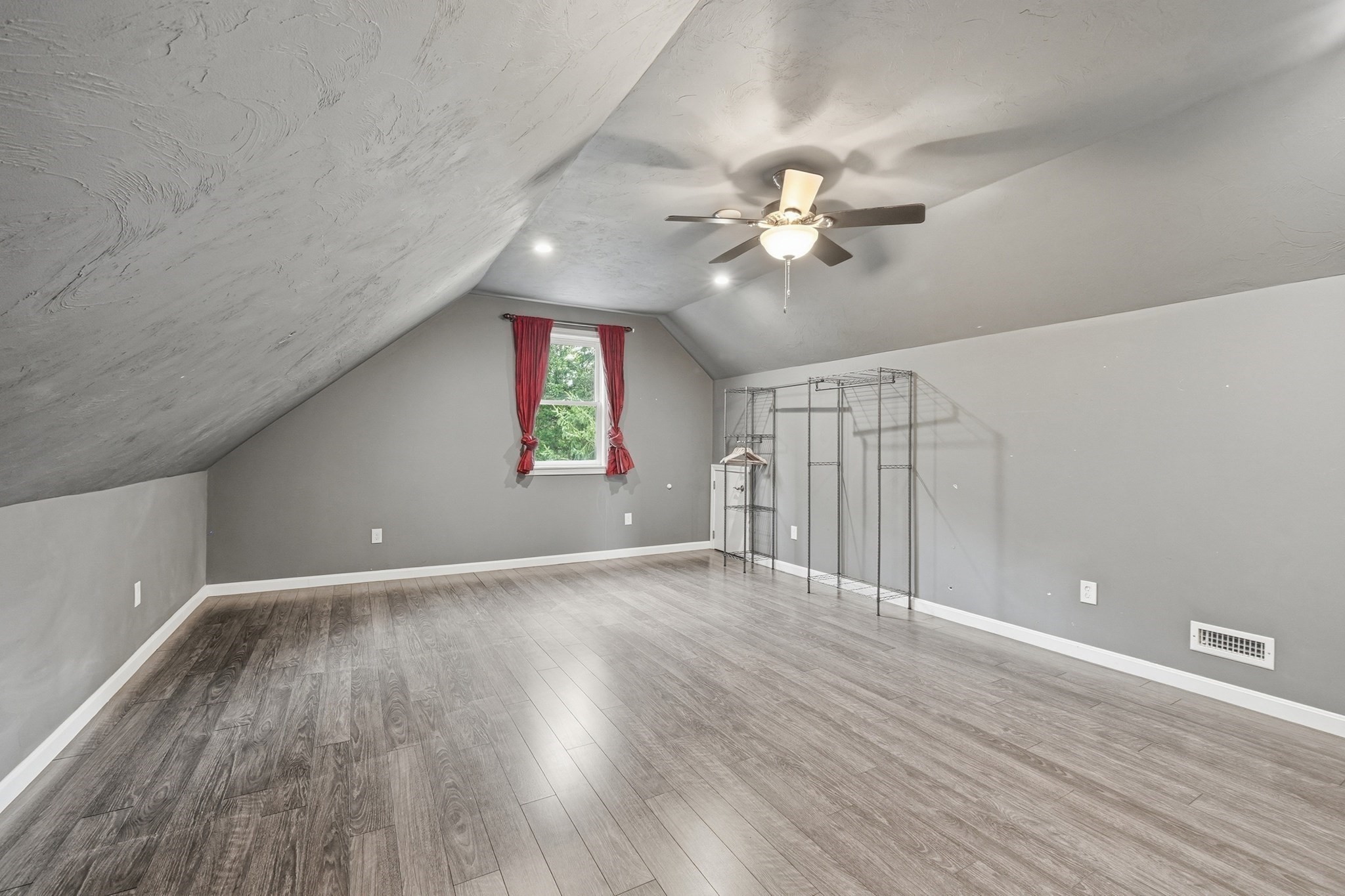 48 Fitchburg St Property Photo 24