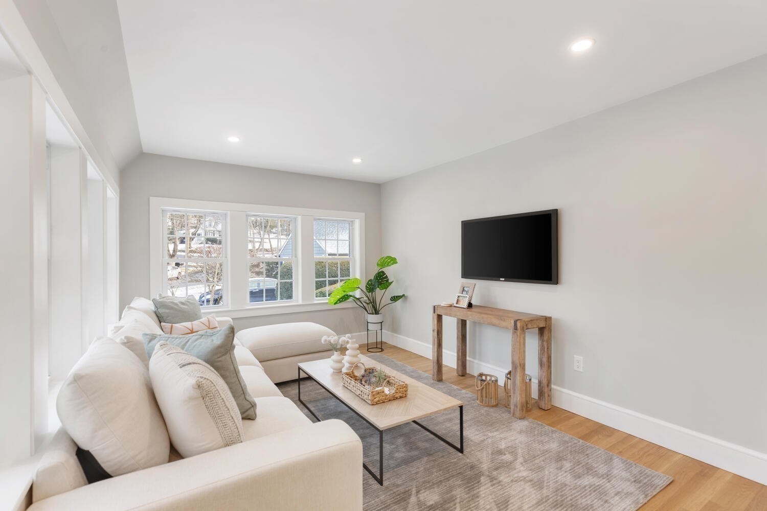 1 Town Way Property Photo 10