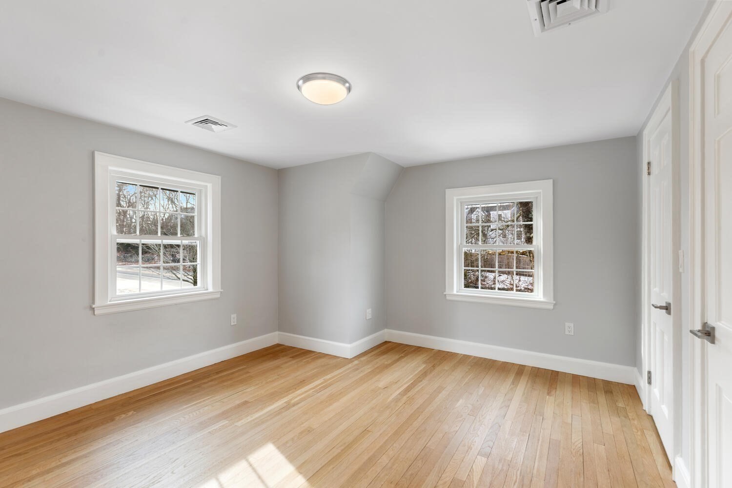 1 Town Way Property Photo 22