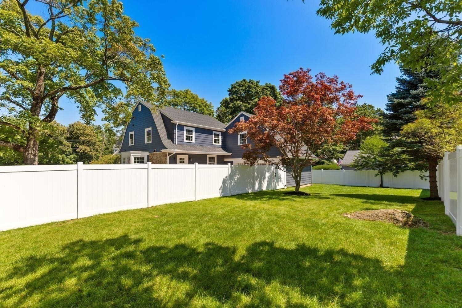 1 Town Way Property Photo 40