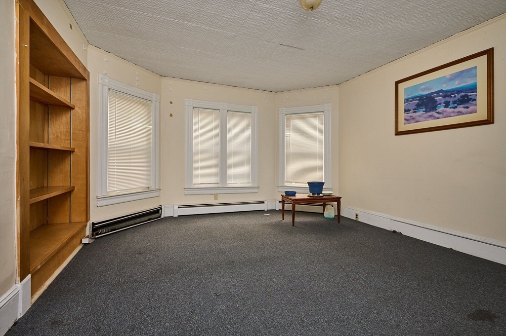 135 School St Property Photo 5