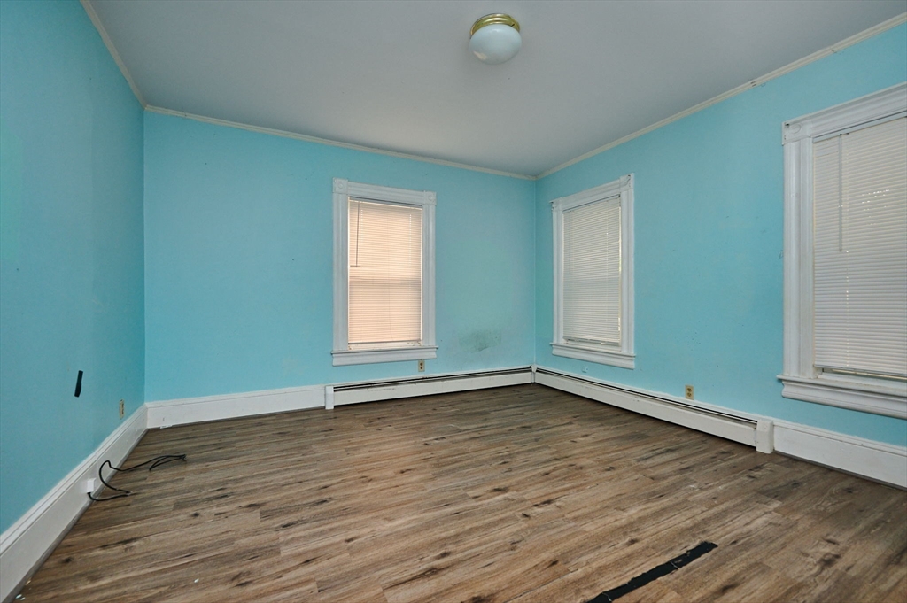 135 School St Property Photo 10