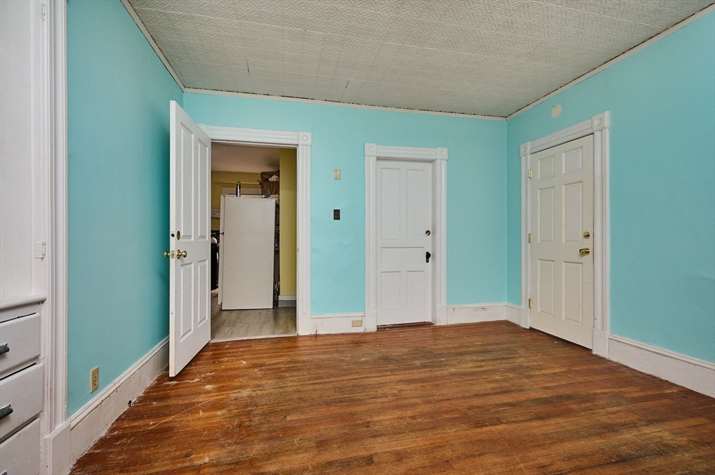 135 School St Property Photo 12
