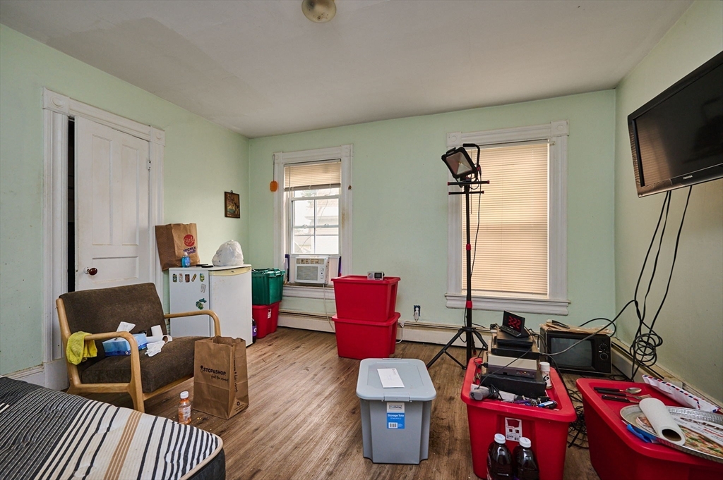 135 School St Property Photo 16