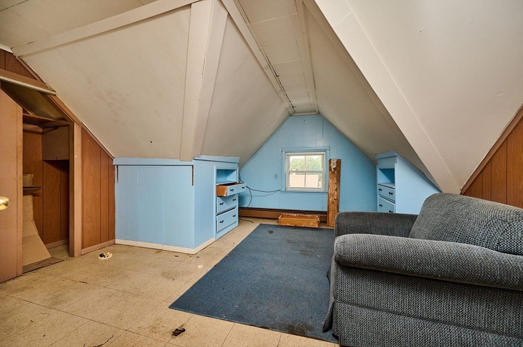 135 School St Property Photo 22