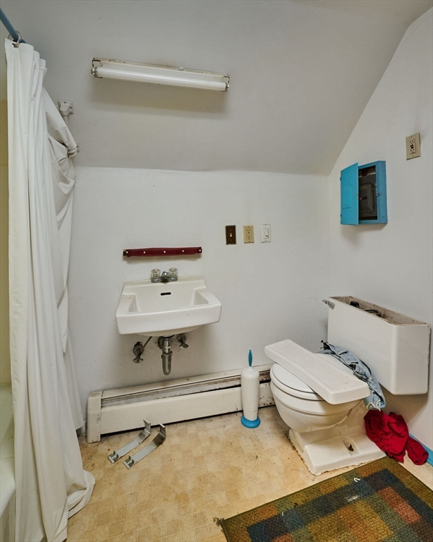 135 School St Property Photo 23