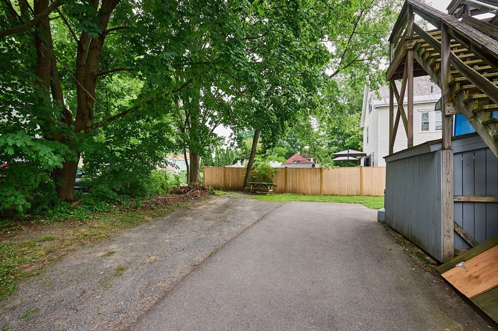 135 School St Property Photo 33