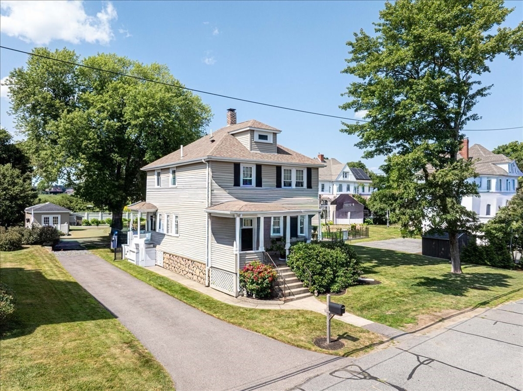 1 Richmond Ave Property Photo 2