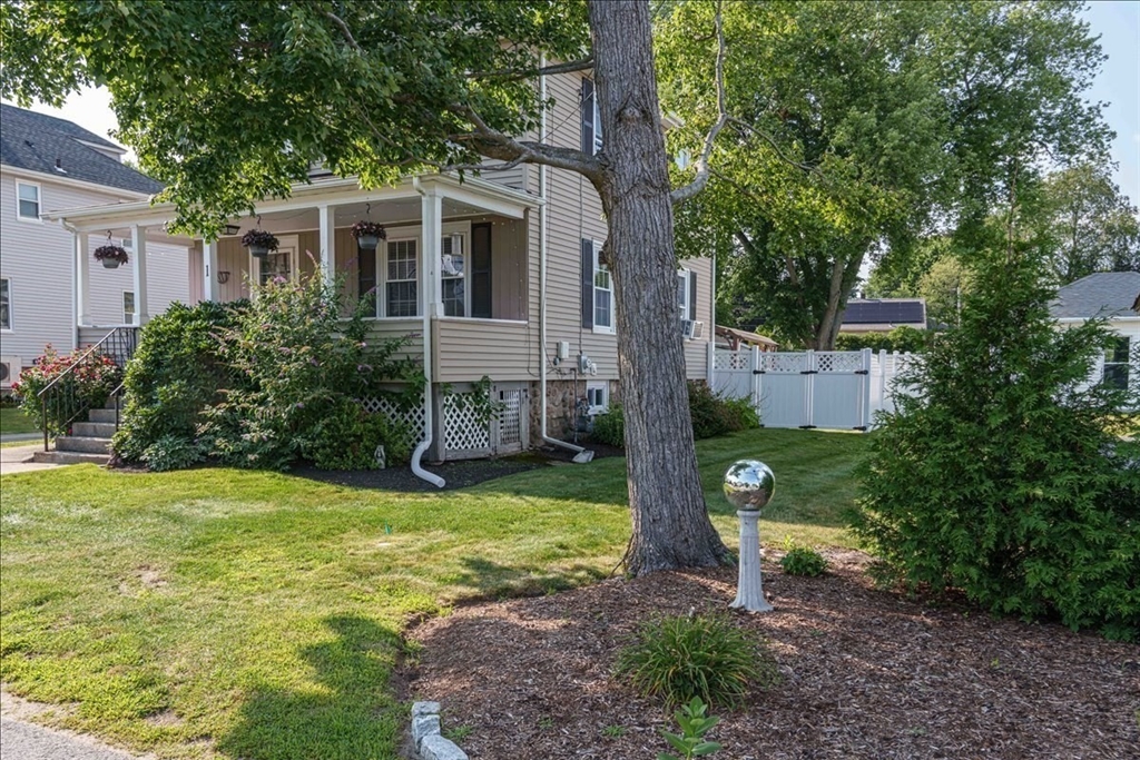 1 Richmond Ave Property Photo 3
