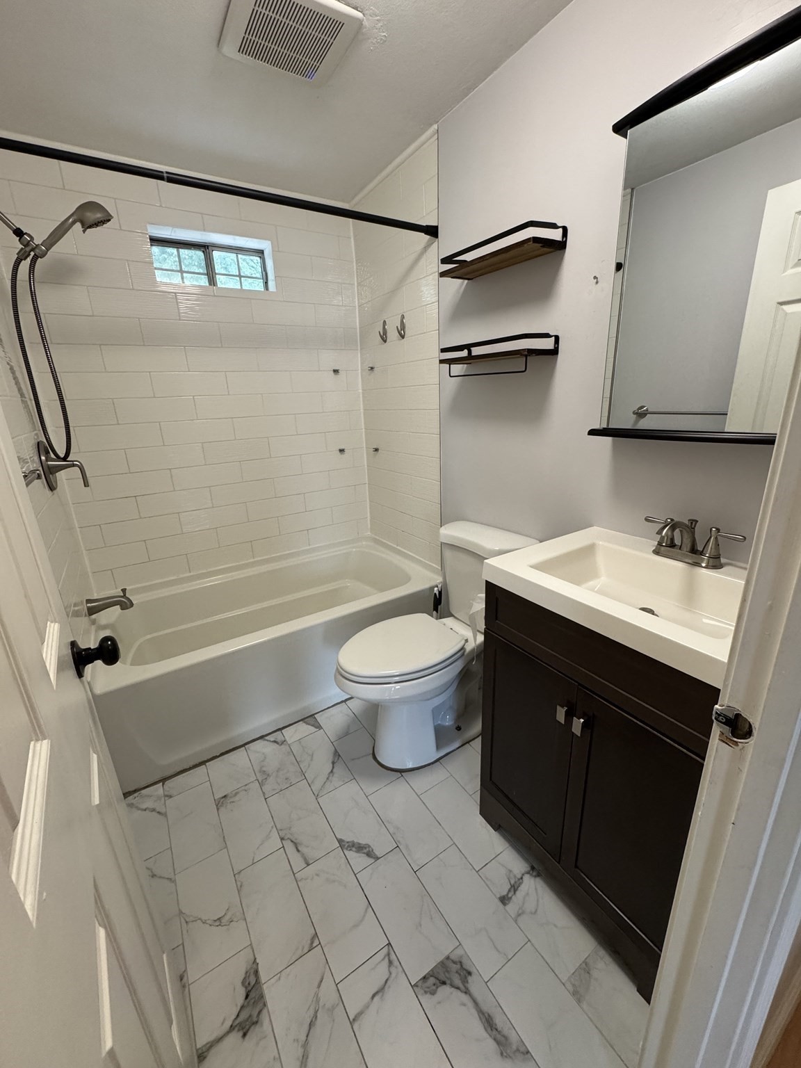 3 Ba Dr # G Property Photo 21