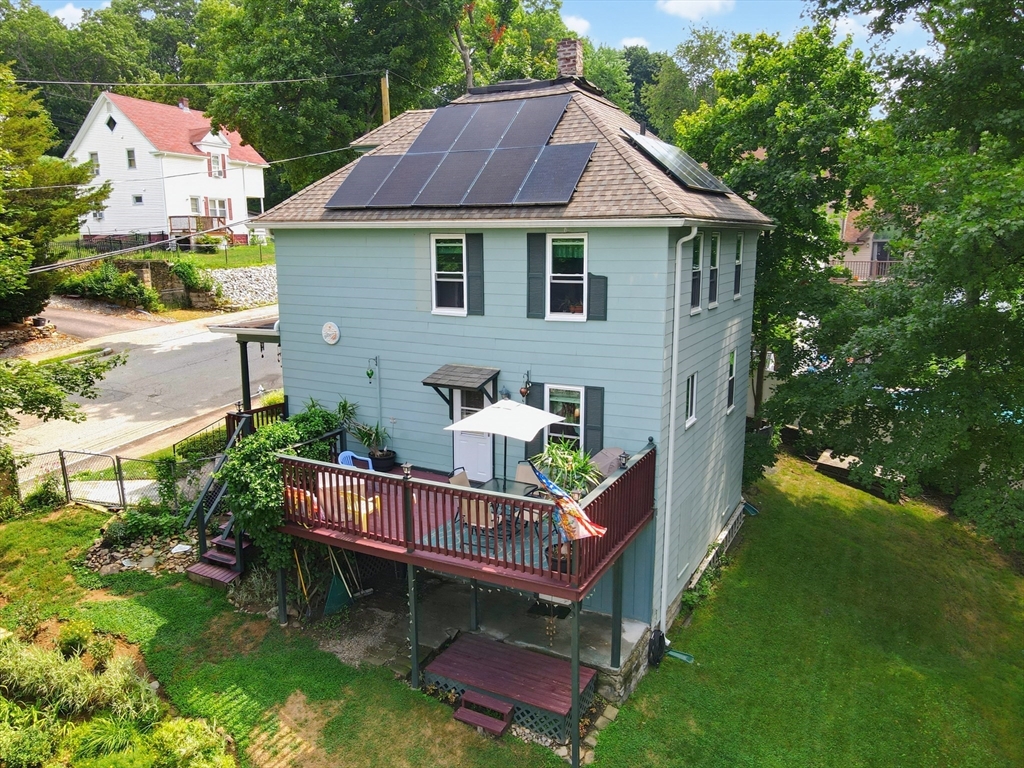 36 Laurier St Property Photo 2