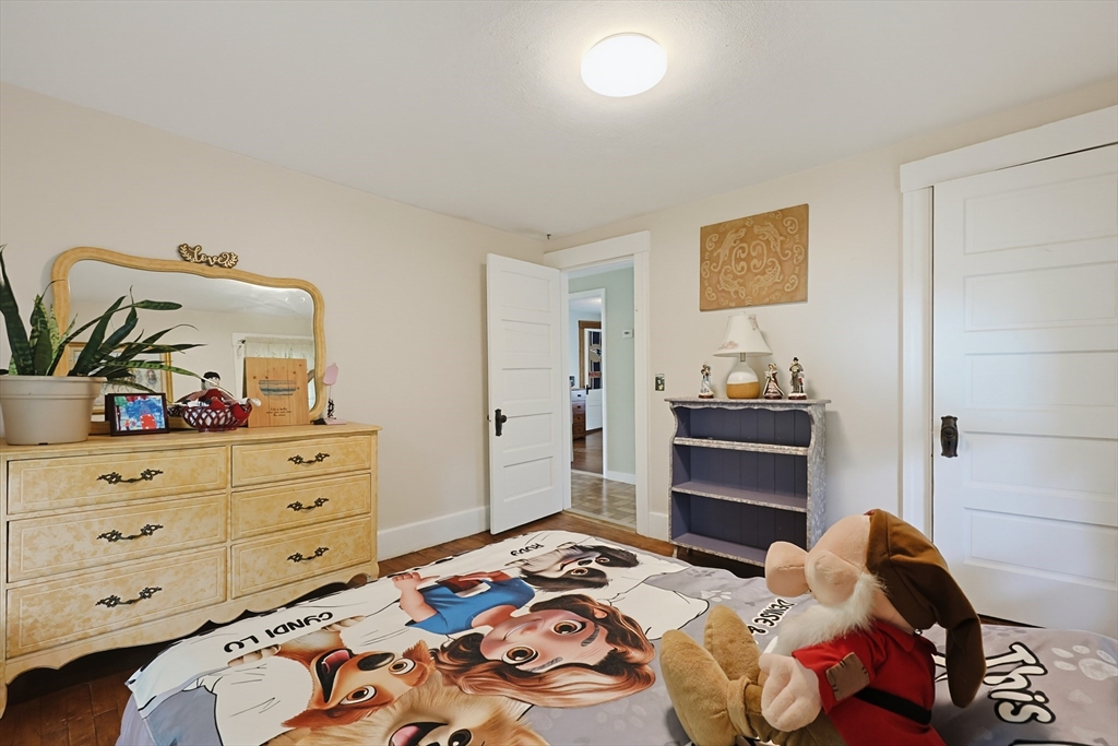 36 Laurier St Property Photo 32