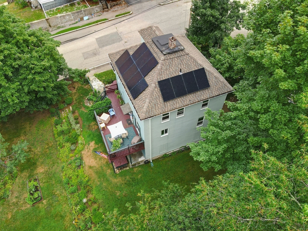 36 Laurier St Property Photo 37