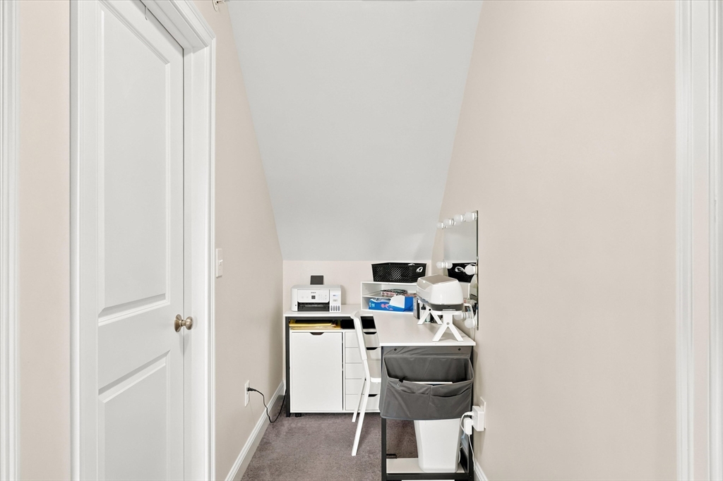 27-b Orchard St # 27b Property Photo 27