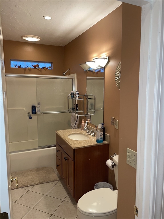 150 Ingleside Property Photo 6