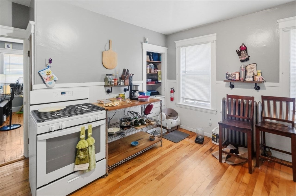 150 Ingleside Property Photo 12