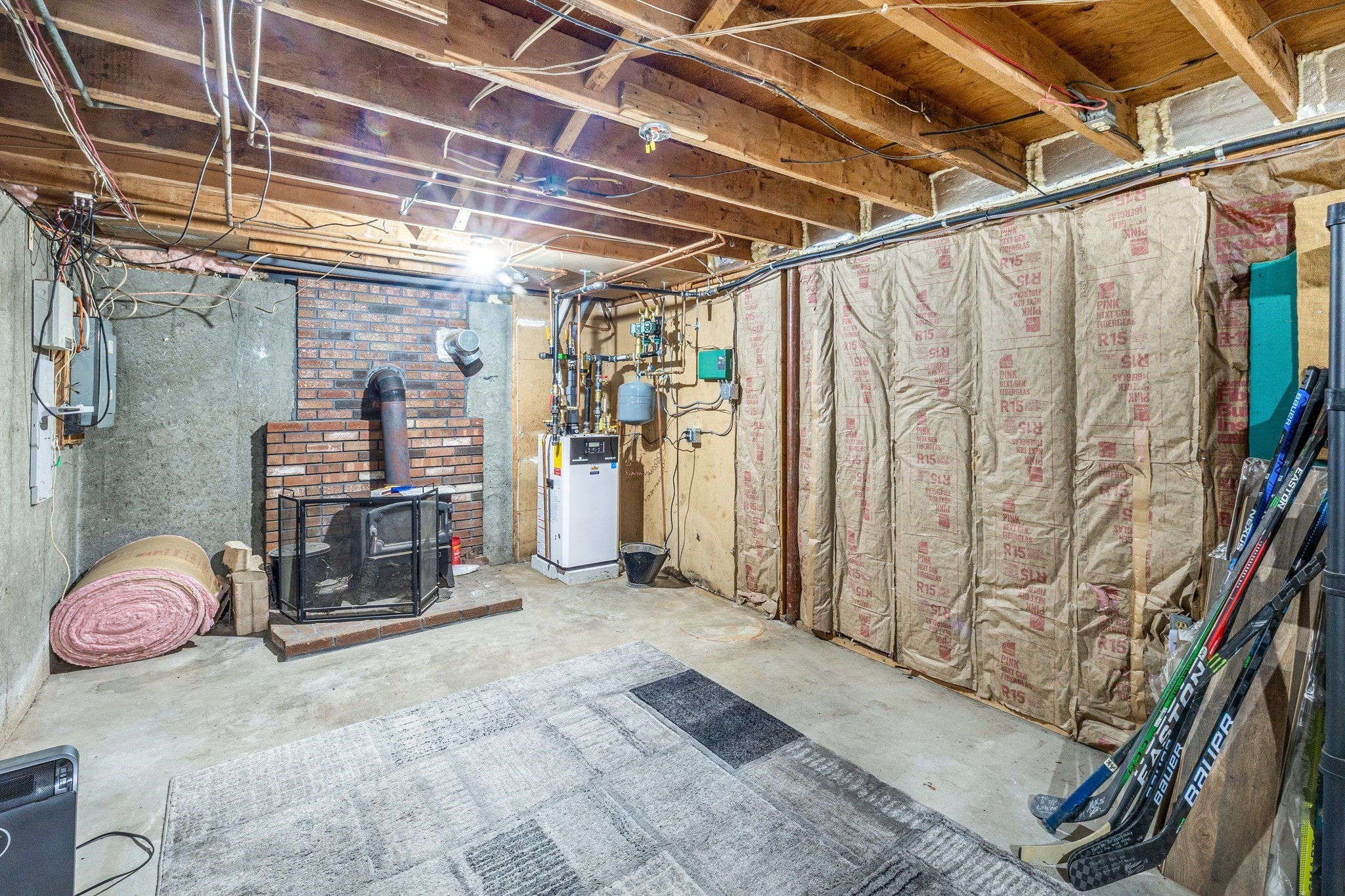 9 Colonial Rd Property Photo 30