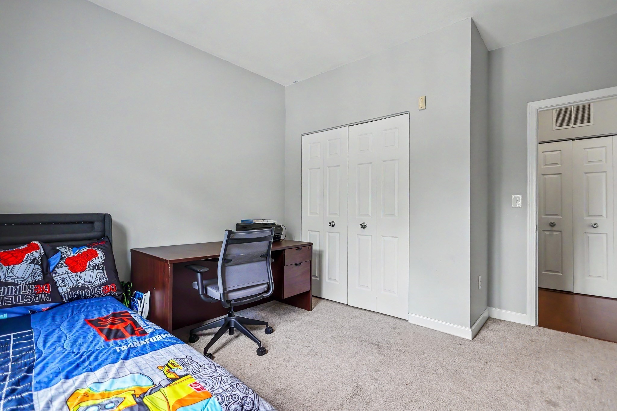 19 Hampshire Road # 205 Property Photo 12
