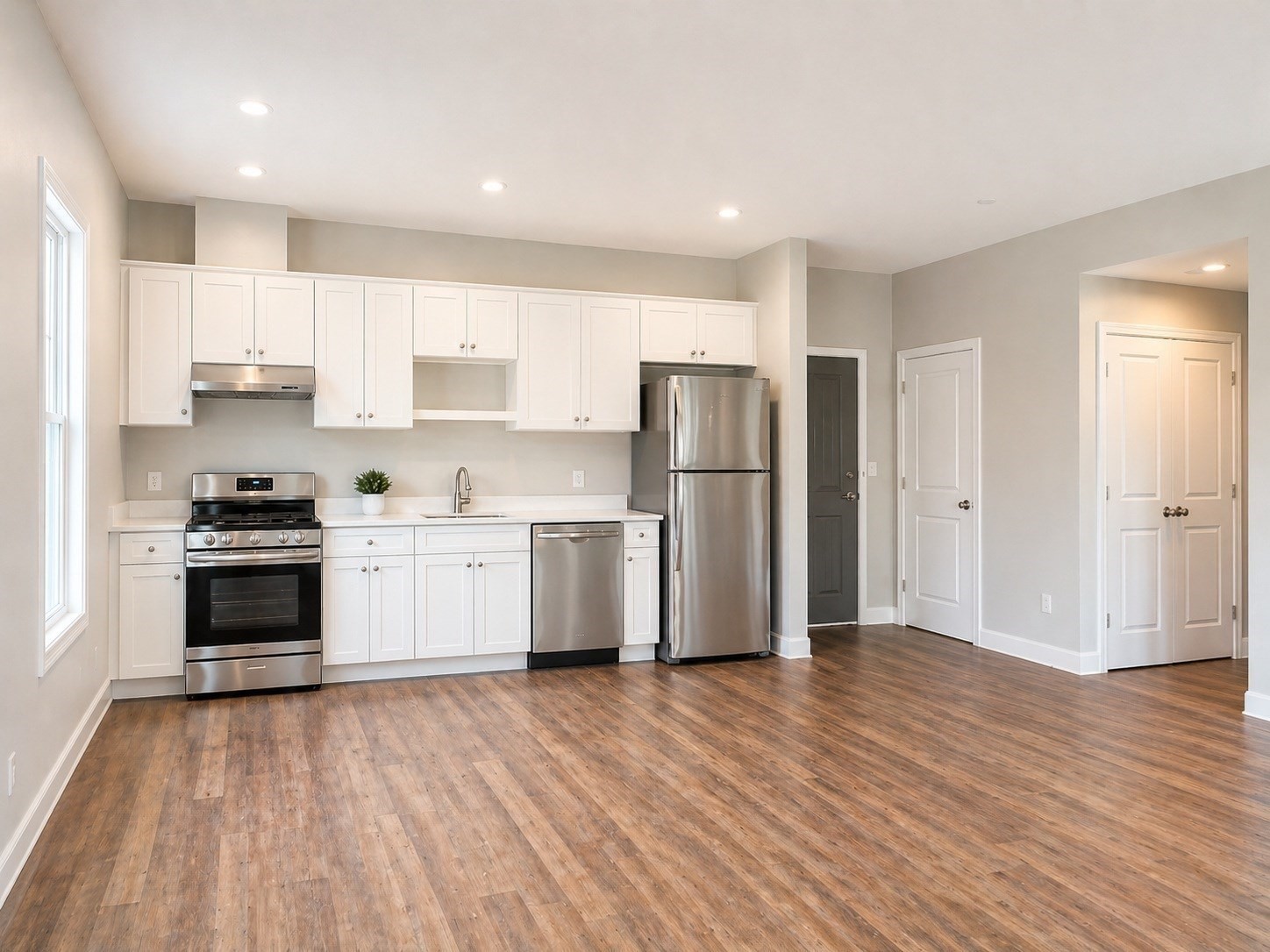 760-770 Washington St. # 403 Property Photo 2