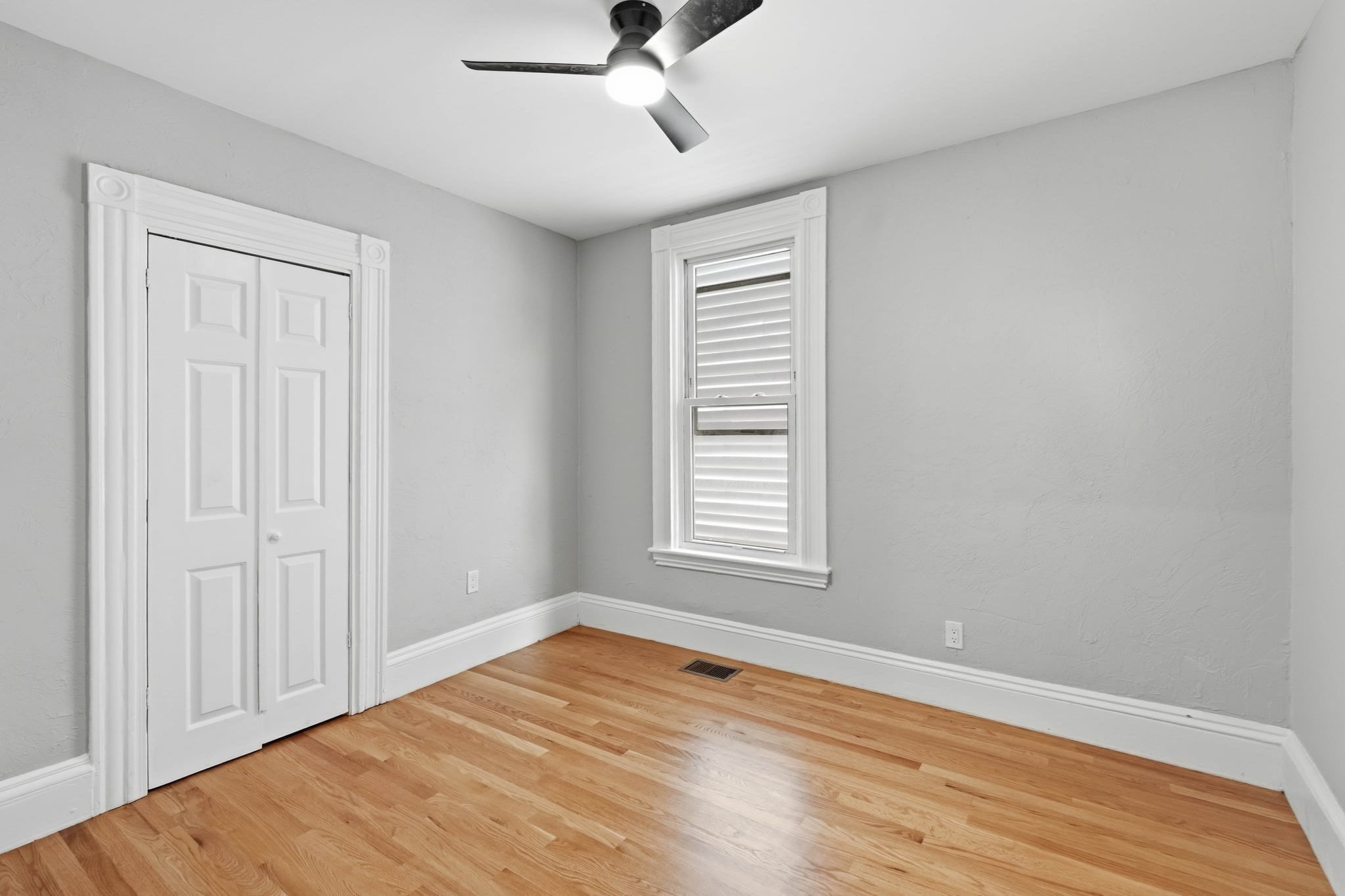 487-489 Sumner Street # 1 Property Photo 19