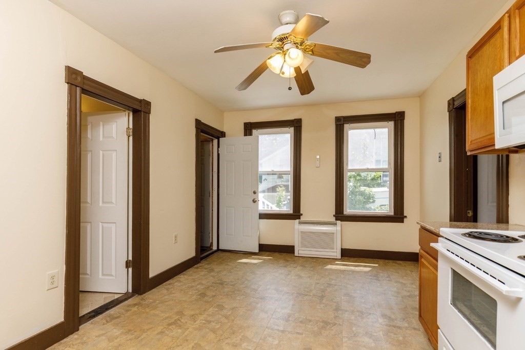 206 Union Street Property Photo 4