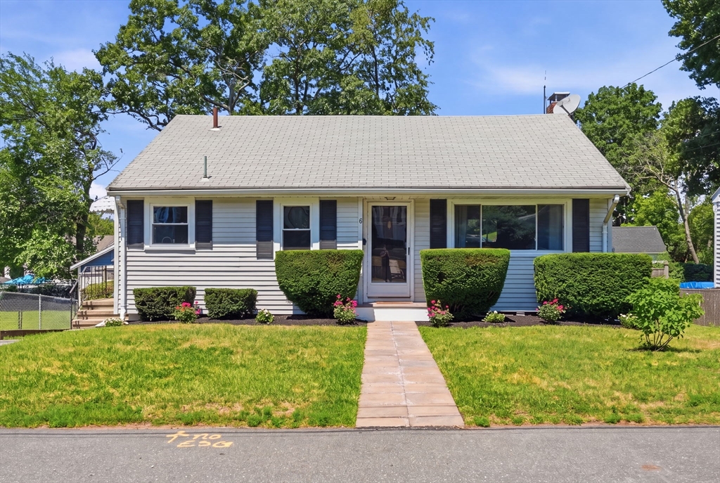8 Bossi Ave